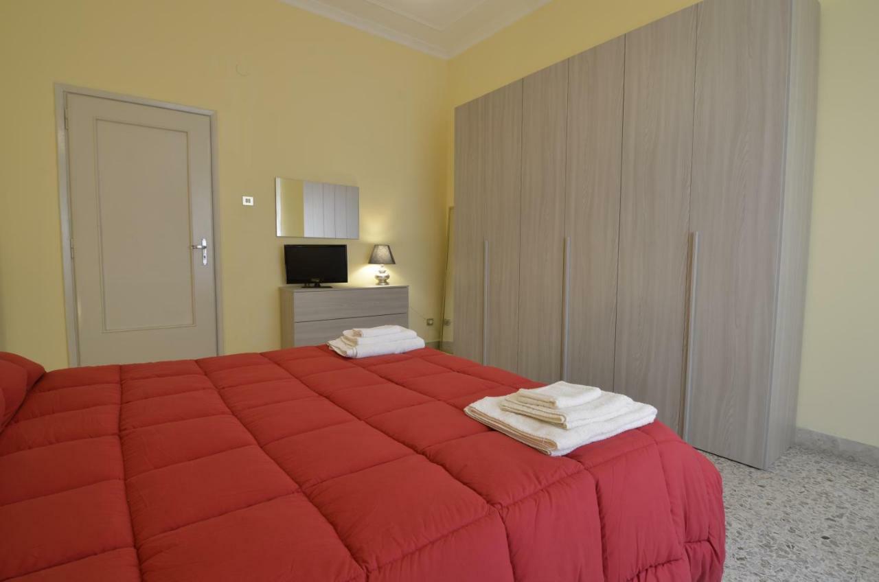 Efesto Bed&Breakfast Aeroporto di Catania Fontana Rossa Esterno foto